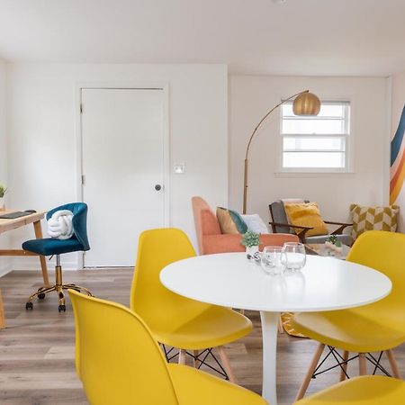 Retro Retreat Renovated 2Br, Desk, No Chore List! Kingston Eksteriør bilde