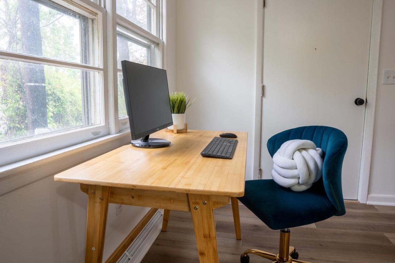 Retro Retreat Renovated 2Br, Desk, No Chore List! Kingston Eksteriør bilde